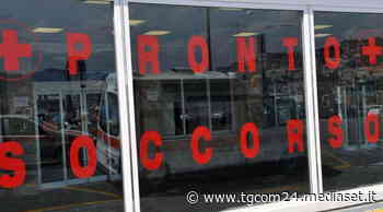 Bari, un anziano malato oncologico lasciato su una sedia a rotelle in Pronto soccorso per quindici ore - TGCOM