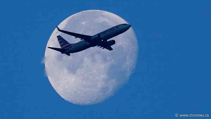 American Airlines disputes $100K fine for flying passengers without negative COVID tests into Canada