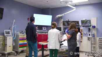 Carilion medical students participate in life-like ER simulation - WSLS 10
