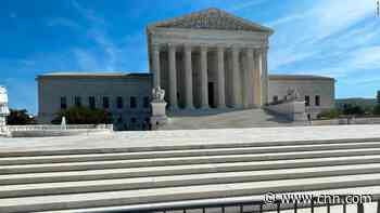Man dies after setting himself on fire at Supreme Court plaza