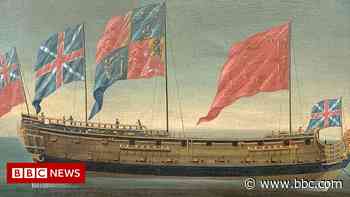 Hull maritime pictures have decades of grime removed - BBC