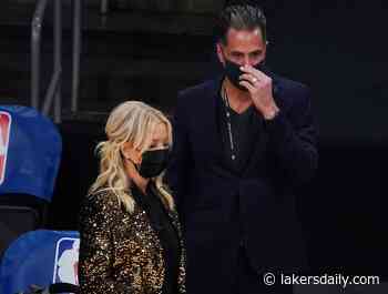 NBA executive says Lakers front office has 1 more year before it 'could be in line for some more changes' - Lakers Daily