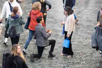 Rail traveller gets surprise proposal at Euston station - St Helens Star