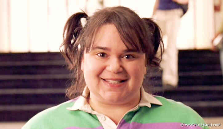 'Mean Girls' Actress Jan Caruana Reacts to Viral Tweet About Emma Gerber's Hairdo