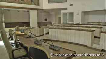 La “gettonopoli” del Comune di Crotone. Chieste dieci condanne per falso - Gazzetta del Sud - Edizione Catanzaro, Crotone, Vibo