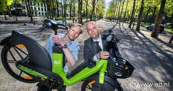 Hippe deelfietsen ontsieren historische plekken in Den Haag: 'Ze halen de sfeer weg' - AD.nl