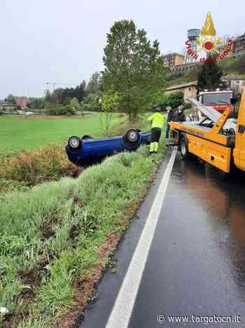 Fossano, lievi ferite per una donna uscita di strada in via Salmour - TargatoCn.it