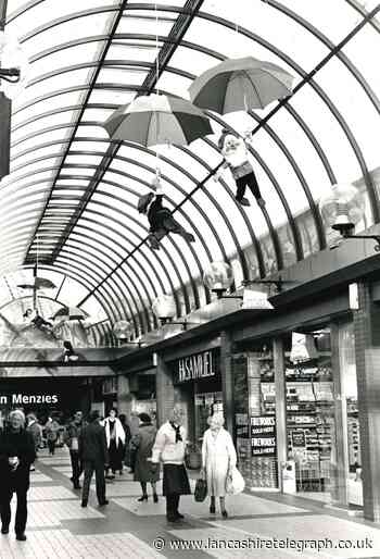 When the Seven Dwarves 'invaded' Accrington Arndale Centre