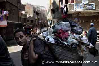 Así es Manshiyat Naser, el lugar donde las personas viven entre toneladas de basura - Muy Interesante México