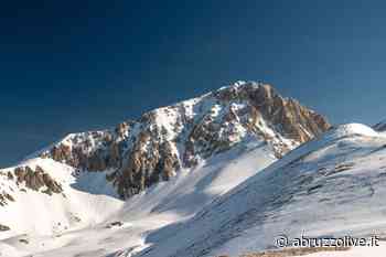 Bloccato sul Gran Sasso dall'alba, giovane lancia Sos: partiti soccorsi - AbruzzoLive