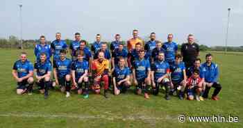 Hombeekse voetbalploeg speelt galamatch na kampioenschap | Mechelen | hln.be - Het Laatste Nieuws