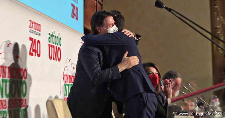 Ovazione per Conte al congresso di Articolo 1: “C’è una strada per essere progressisti insieme”. Sull’Ucraina: “No invio armi sempre più pesanti”