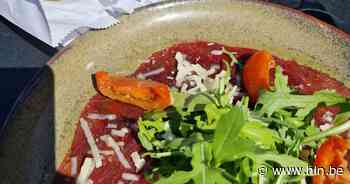 Gezellig lunchen op terras Cultuurcafé van gloednieuw Cultuurhuis - Het Laatste Nieuws