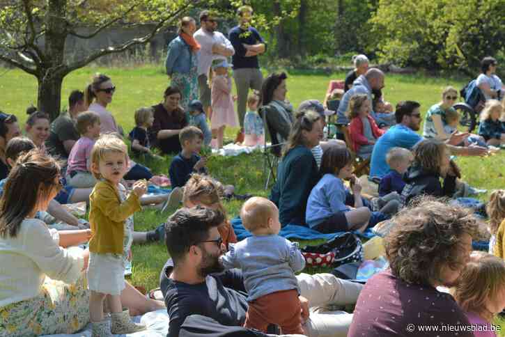 Kleuters mogen even fantaseren dat ze kasteelprins(es)jes zijn op Erfgoeddag