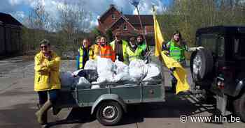 Zwerfvuilactie levert 50 volle vuilniszakken op | Merksplas | hln.be - Het Laatste Nieuws