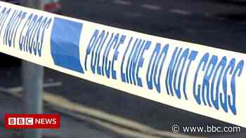 Armed raiders steal £200K of jewellery in Beaconsfield - BBC