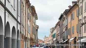 Carpi. Comprano con una carta rubata Caccia a due clienti in corso Pio - La Gazzetta di Modena