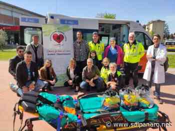 Carpi, donati tre kit per il trasporto in sicurezza dei bambini sulle ambulanze del 118 - SulPanaro