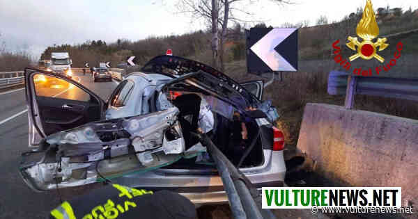 Tragico incidente sulla Potenza-Melfi: giovane donna perde la vita - vulturenews.net