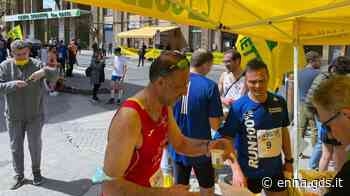 Vivicittà a Enna, le spremute d'arancia di Coldiretti a fine gara per gli atleti - Giornale di Sicilia