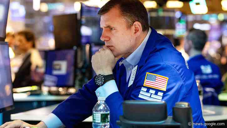 Stock futures fall on Sunday as Wall Street braces for a busy earnings week - CNBC