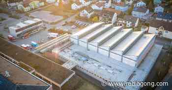 Marktheidenfeld: Erste Menschen aus der Ukraine in Main-Spessart Halle angekommen - 106,9 Radio Gong