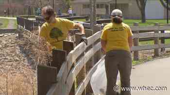 Rochester community cleans the Erie Canal Trail