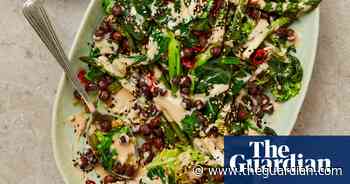 Garlicky greens and beans: Yotam Ottolenghi’s recipes for new-season vegetables - The Guardian