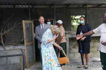 Caribbean island bird almost knocks Sophie's sunglasses off on aviary visit - Ealing Times