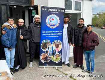 Muslim group hands out meals at homeless shelters
