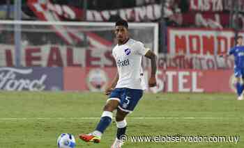 Nacional ya arribó en ómnibus a Buenos Aires para enfrentar el martes a Vélez por la Copa - El Observador