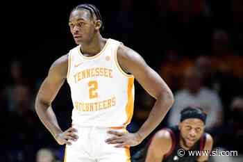 Tennessee Transfer Forward Brandon Huntley-Hatfield Commits to Louisville - Sports Illustrated