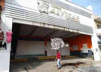 Tras incendios, acuerdan demoler tienda Alvisar de Misantla - Imagen del Golfo