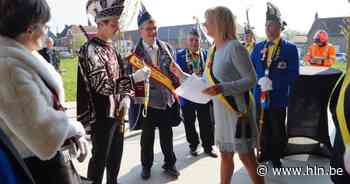 Carnavalsraad krijgt sleutel van gemeentehuis voor 'Stalaafkes'-vierdaagse - Het Laatste Nieuws