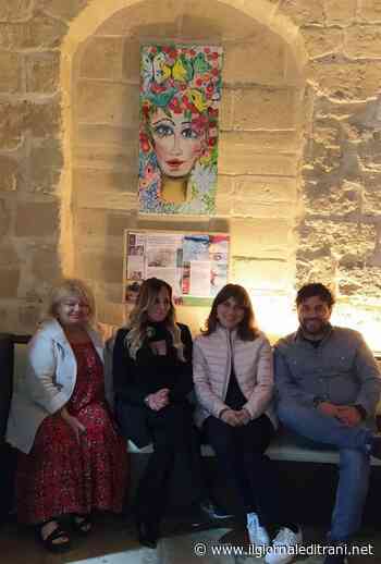 Trani fra arte e solidarietà: il ricavato della tela di Sinvia Tolomeo all'associazione Divine del sud - ilgiornaleditrani - Radio Bombo