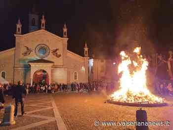 A Fiorano grande successo per il falò di San Giorgio - video - Valseriana News