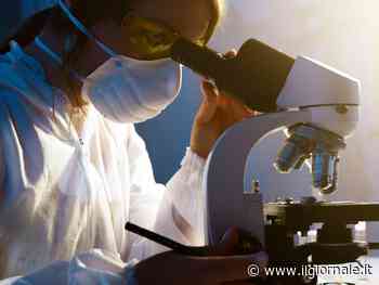 Omicron e vaccini, occhio a questi sintomi: quando fare il test