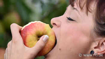 Wie gesund es wirklich ist, wenn Sie jeden Tag einen Apfel essen - RTL Online