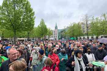 Robert Habeck zu Besuch auf dem Domplatz
