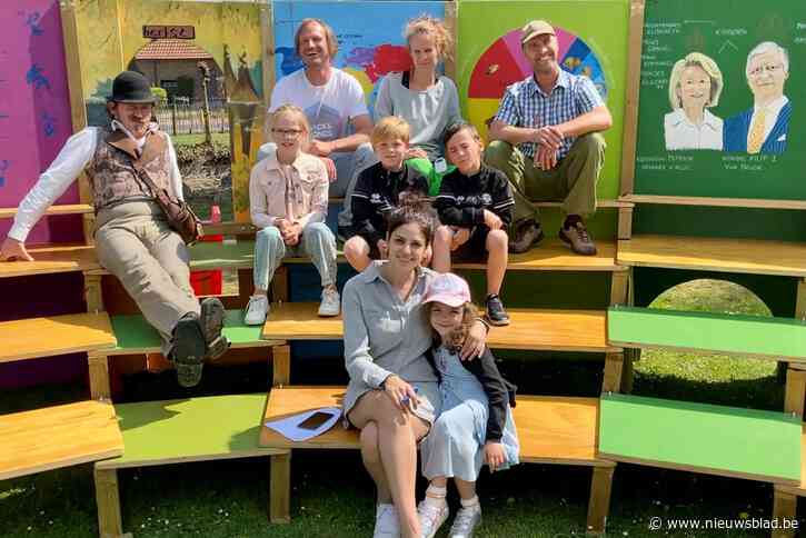Kinderen leren tafelmanieren en wolkenkunde op Erfgoeddag in As
