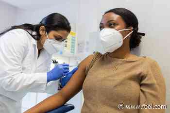 2 Contenders in the Coronavirus Vaccine Market -- Are They Buys? - The Motley Fool