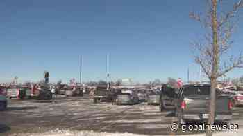 Trucker protests: Truck horns sound in Vaughan Mills, Ont. as demonstrators gather opposed to COVID-19 mandates | Watch News Videos Online - Global News
