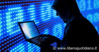 Cyberguerra, batosta per Putin: gli incendi "strategici" in Russia? "Opera degli hacker ucraini" - Liberoquotidiano.it