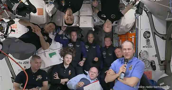 Erste komplett private Crew: Weltraumtouristen wieder da