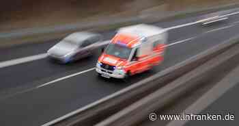 A73 bei Bamberg: Frau (22) übersieht Wagen vor sich - vier Personen verletzt