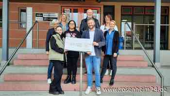 Enorme Summe: Mädchenrealschule sammelt über 12.000 Euro für die Ukrainehilfe