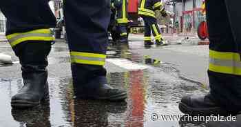 Wasserrohrbruch in der Innenstadt - Mannheim - DIE RHEINPFALZ - Rheinpfalz.de