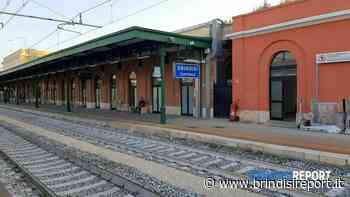 Guasto al treno Milano-Lecce: passeggeri terminano il viaggio a Brindisi - BrindisiReport