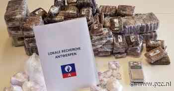 Politie vindt anderhalve kilo hasj in wagen van verdachte - PZC