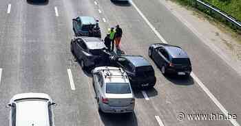 Bestuurder lichtgewond na kettingbotsing op Antwerpse ring | Antwerpen | hln.be - Het Laatste Nieuws